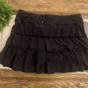 Lululemon Tennis Skirt/Skort Black Size 8 Tall